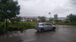 Kondisi awan hitam menyelimuti langit Kota Batam. BMKG prediksi hujan guyur Batam hingga siang hari, Sabtu (4/5/2024). Matapedia6.com/Luci