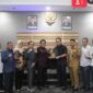 Arlon Veristo bersama DPRD Tanah Datar. Foto:Istimewa