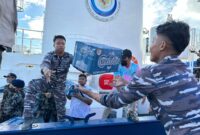 KKP Bantu warga terdampak erupsi Gunung Ruang. Foto:Dok/KKP