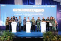 Pengusahaan Batam (BP Batam) bersama PT. Persero Batam menggelar Groundbreaking Proyek Pembangunan Container Yard (CY) dan infrastruktur Terminal Peti Kemas Batu Ampar, Rabu (8/5/2024). Foto:Humas BP Batam