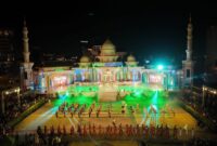 Pembukaan MTQH X Kepri di Batam dimulai dengan defile dari tujuh kafilah se-Kepri, Senin (20/52024). Matapedia6.com/Diskominfo