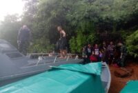 TNI Angkatan Laut selamatkan PMI Ilegal yang dibuang di perairan Batam. Foto:Istimewa