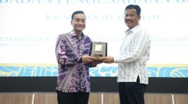 Kepala BP Batam dengan Menteri Besar Johor, Sabtu (25/5/2024). Foto:ist