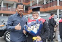 Marlin Agustina resmi menyandang gelar sarjana. Foto:Ist