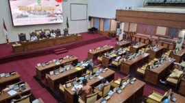 Dewan Perwakilan Rakyat Daerah (DPRD) Kota Batam, gelar sidang  Paripurna Pandangan Umum Fraksi-fraksi tentang Rencana Pembangunan Jangka Panjang Daerah (RPJPD) Kota Batam tahun 2025-2045,  di ruang sidang utama DPRD Kota Batam, Rabu (29/5/2024). Matapedia6.com/luci