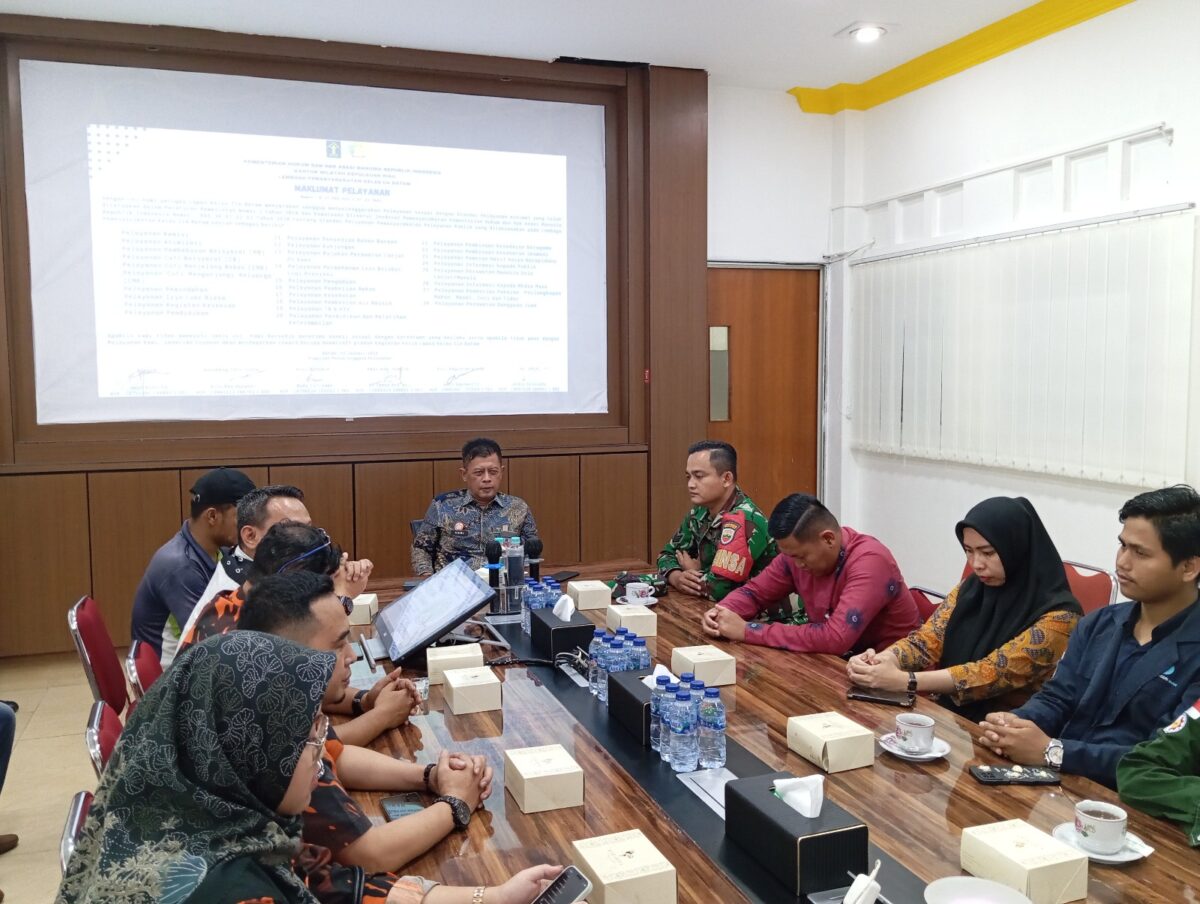 Kalapas Batam Heri saat memaparkan pelayanan. Foto:Rega/matapedia6
