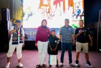 Ketua KONI Batam Rani tengah. Foto:Ist