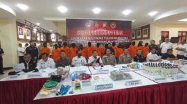 Wakapolda Kepri Brigjen Pol Asep Safrudin pimpin ekspos hasil ungkap kasus narkotika di Lobi utama Polda Kepri, Kamis (6/6/2024).Matapedia6.com/luci