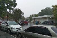 Kondisi hujan deras yang mengguyur Kota Batam, di wilayah Batam Centre, Jumat (14/6/2024). Matapedia6.com/ Luci