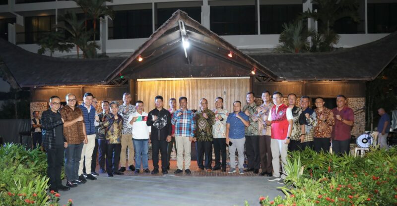 Kepala BP Batam bersama Peserta Kejurnas Road Race and Mountain Bike 2024. Foto:Ist