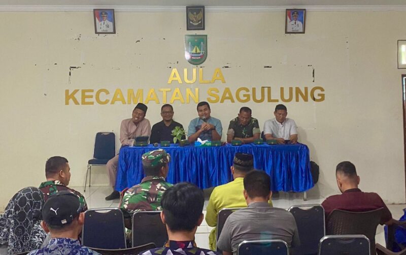 Rapat koordinasi Camat Sagulung beberapa hari lalu. Foto:Ist