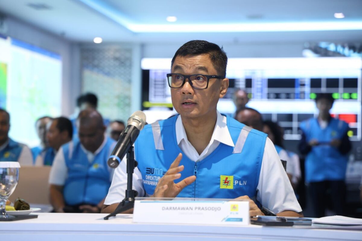 Direktur Utama PLN Darmawan Prasodjo mengungkapkan, capaian ini adalah buah dari transformasi bisnis berbasis digital secara end to end mulai dari pembangkit, transmisi, distribusi, sistem keuangan, sistem pengadaan dan pembayaran, hingga sistem layanan pelanggan. Foto:PLN