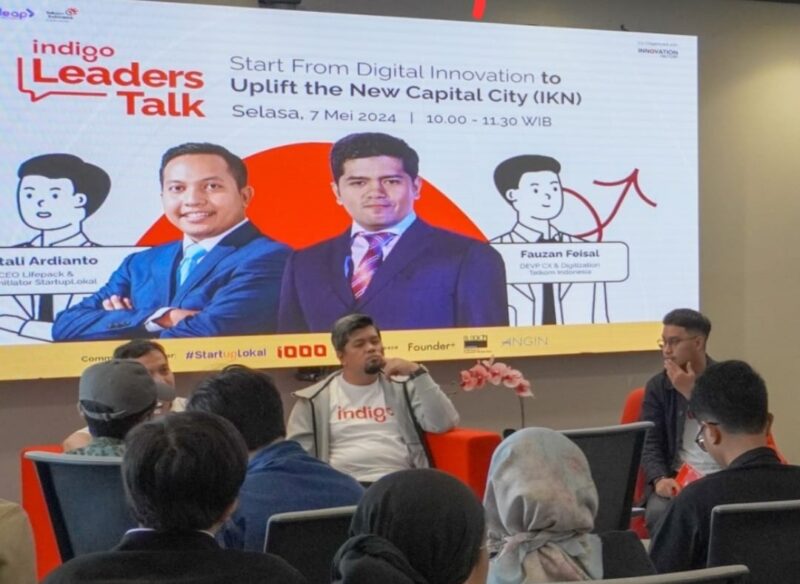 CEO Lifepack & Co-Initiator Startup Lokal, Natali Ardianto (paling kiri) dan Deputy EVP CX & Digitalization Telkom, Fauzan Feisal (tengah) dalam sesi diskusi Indigo Leaders Talk dan Startup Clinic bertajuk “Start from Digital Innovation to Uplift the New Capital City (IKN)