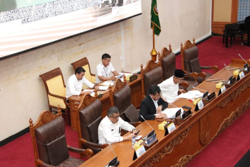 Rapat paripurna DPRD Batam, Rabu (26/6/2024). Foto: Sek DPRD