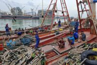 Dua kapal berbendera Vietnam ditangkap Kapal patroli Korpolairud Baharkam KP Bisma-8001, di perairan Natuna, Jumat (28/6/2024). Matapedia6.com/ Dok Korpolairud Baharkam.