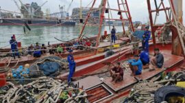 Dua kapal berbendera Vietnam ditangkap Kapal patroli Korpolairud Baharkam KP Bisma-8001, di perairan Natuna, Jumat (28/6/2024). Matapedia6.com/ Dok Korpolairud Baharkam.