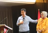 Muhammad Rudi bersama Marlin Agustina. Foto:Ist