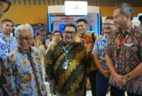 SVP Head of B2B Strategic Enterprise Account Indosat Lisbon Simangunsong, Kepala SKK Migas Dwi Soetjipto dan EVP Head of Tech Co. Indosat Seno Soemadji saat acara Raker TI di Bali beberapa waktu lalu. Foto:Indosat