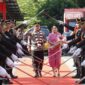 Acara pedang pora penyambutan Kapolresta Barelang yang baru, Kombes Pol Heribertus Ompusunggu, Kamis (11/7/2024). Matapedia6.com/Dok Humas Polresta