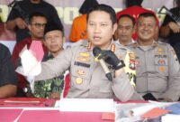 Kapolresta Barelang Kombes Pol Heribertus Ompusunggu menunjukkan barang bukti narkotika jenis sabu yang diungkap jajaran s
Satres Narkoba Polresta Barelang saat ekspos, Selasa (16/7/2024).Matapedia6.com/ Dok Humas Polresta