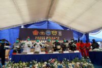 BNN dan DJBC melibatkan barang bukti dalam jumpa pers di Batam, Selasa (17/7). Foto:Wan/matapedia