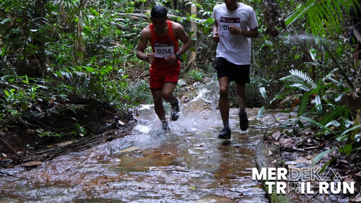 Pelari di dalam hutan. Foto:Istimewa