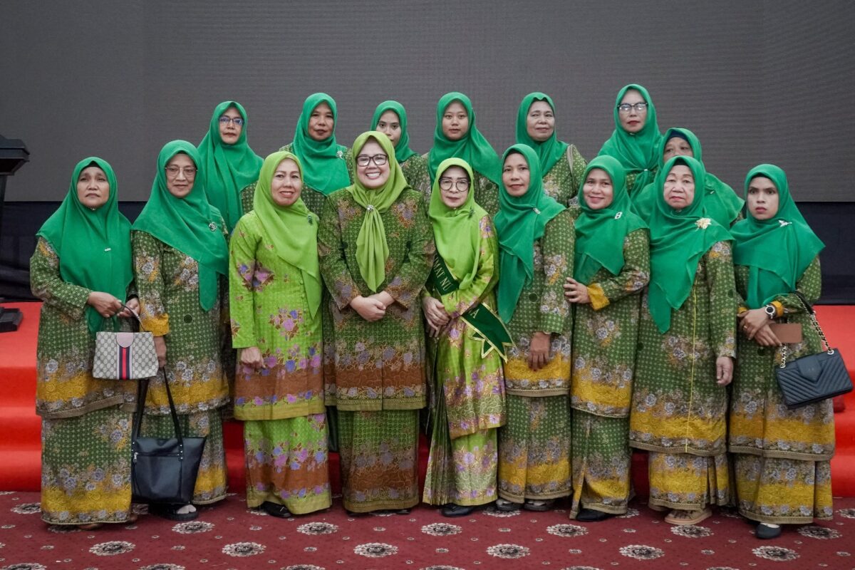 Marlin Agustina bersama kader NU. Foto:Ist