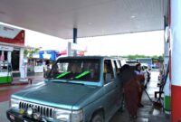Salah satu kendaraan isi pertalite di SPBU. Foto:Dok/Pertamina