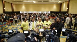 Dari kiri ke kanan Director D&D Sport Race Management, Didit Santoso; Sekjen PB PASI, Tigor Tanjung; VP Corporate Communication Telkom, Andri Herawan Sasoko; dan AVP External Communication Telkom, Sabri Rasyid saat press conference Digiland Run 2024 di Jakarta, Kamis (25/7). Foto:Telkom