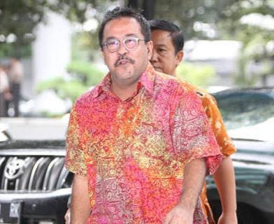 Rano Karno 'Si Putra Betawi' masuk dalam radar PDIP sebagai alternatif calon gubernur atau calon wakil gubernur di Pilkada Jakarta 2024. Matapedia6.com/ Istimewa