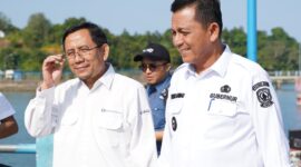 Wakil Ketua TPID Kepulauan Riau, Suryono bersama Gubernur Kepri Ansar Ahmad. Foto:Dok/BI