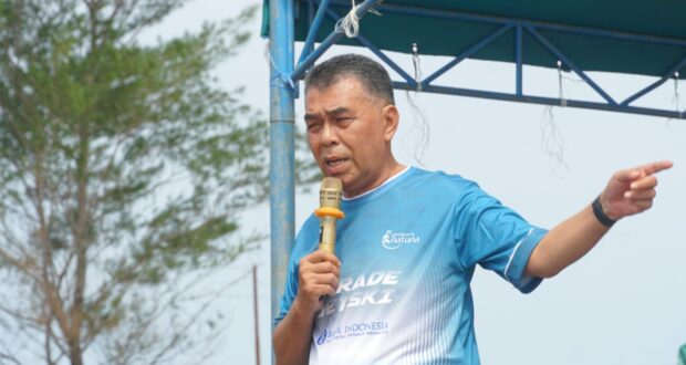 Bupati Natuna Wan Siswandi saat membuka parade Jetski yang digelar di pulau Serasan Natuna, Minggu (14/7/2024). Matapedia6.com/ Diskominfo