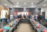 DPRD Batam bersama banggar dan Banmus DPRD Tanah Datar, Selasa (23/7). Foto:Dok/Humas DPRD