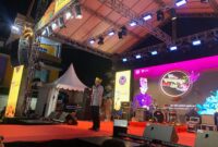 Menteri Pariwisata dan Ekonomi Kreatif (Menparekraf) RI Sandiaga Uno saat memberikan sambutan sekaligus membuka kegiatan Event Tanjungpinang Fest 2024 di Jalan Merdeka Kota Tanjungpinang, Provinsi Kepri, Minggu (4/8/2024).