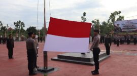 Polres Bintan melaksanakan Upacara Pengibaran Bendera Merah Putih yang dilaksanakan di lapangan Bhayangkara Polres, Sabtu (17/8/2024). Matapedia6.com/Dok Polres Bintan