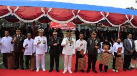 Wali Kota Batam berikan remisi HUT RI di Lapas Batam, Sabtu (17/8). Foto: Istimewa