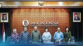 Gubernur BI Perry Warjiyo dalam konferensi pers hasil Rapat Dewan Gubernur (RDG) di Kantor BI, Rabu (21/8). Foto:Dok/BI