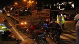 Jajaran Polresta Barelang mengamankan 181 unit motor yang menggunakan knalpot brong saat razia di Kota Batam, Minggu (25/8/2024) Matapedia6.com/Dok Polresta