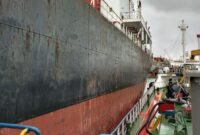 Kapal yang isi LSFO di Batam, Selasa (27/8). Foto:Dok/Pertamina