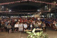 Ribuan Relawan dan Masyarakat Hadiri Deklarasi Rudi-Rafiq di SP Plaza Sagulung, Kamis (29/8). Foto:DN/matapedia