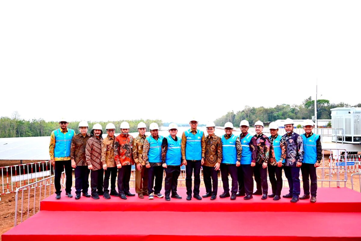 Peresmian PLTS _ground-mounted_ di Kawasan Industri Kota Bukit Indah. Foto;PLN Batam