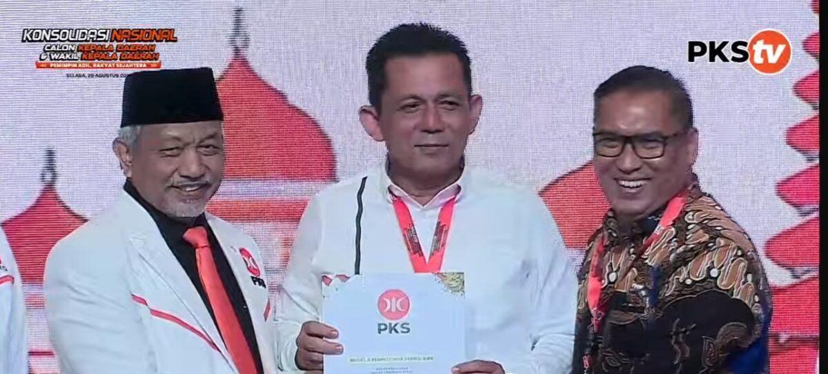 Pasangan calon Gubernur dan wakil Gubernur Provinsi Kepri Ansar Ahmad- Nyanyang Haris Pratamura, saat menerima surat rekomendasi dari PKS di Jakarta, Selasa (20/8/2024). Matapedia6.com/Screenshot youtube PKSTv