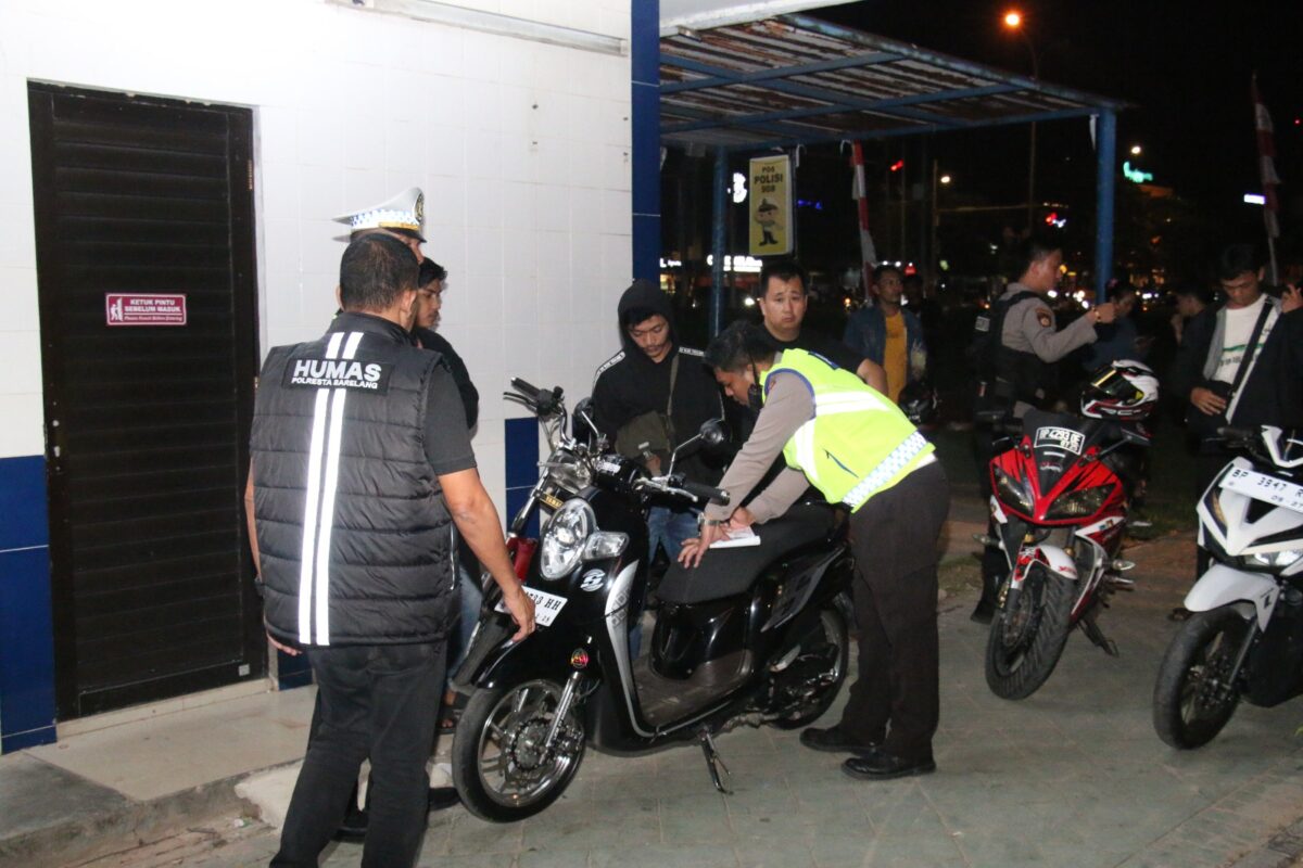 Jajaran Polresta Barelang, bersama polsek di Kota Batak gelar Razia cipta kondisi dan amankan 131 motor pengguna knalpot brong, Minggu (1/9/1014). Matapedia6.com/ Dok Polres