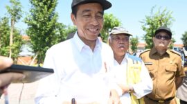 Presiden Republik Indonesia Jokowi saat memberikan keterangan kepada awak media usai meresmikan Flyover Djuanda, Kota Surabaya, Provinsi Jawa Timur, Jumat, (6/9/2024). Matapedia6.com/Dok Setneg.