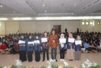 OJK Kepri bersama mahasiswa Politeknik Batam, Kamis (12/9/2024). Foto:Ist