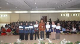 OJK Kepri bersama mahasiswa Politeknik Batam, Kamis (12/9/2024). Foto:Ist