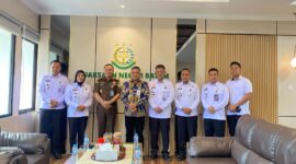 Kepala UPT pemasyarakatan Batam bersama Kejari Batam, Rabu (18/9). Foto:Dok/Lapas-matapedia