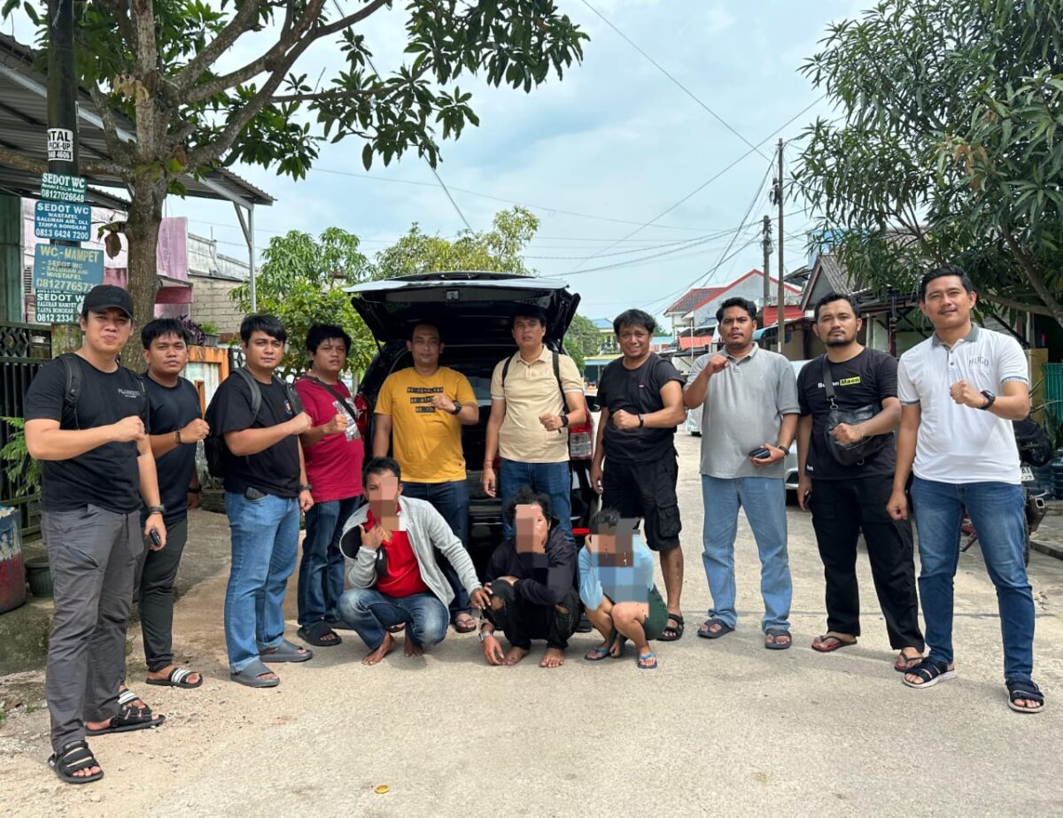 Dua pelaku penikaman ditangkap buser Polresta Barelang dan Polsek Sagulung. Foto:Dok/Polsek