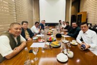 Gubernur Kepri Ansar Ahmad Gelar Rapat dengan manajemen operator kapal ferry yang melayani Batam - Singapura di Apartemen Panbil, Kota Batam Minggu (22/9/2024). Matapedia6.com/Diskominfo