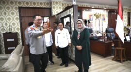 Plt gubernur Kepri saat bersama Kapolda Kepri. Foto:Ist